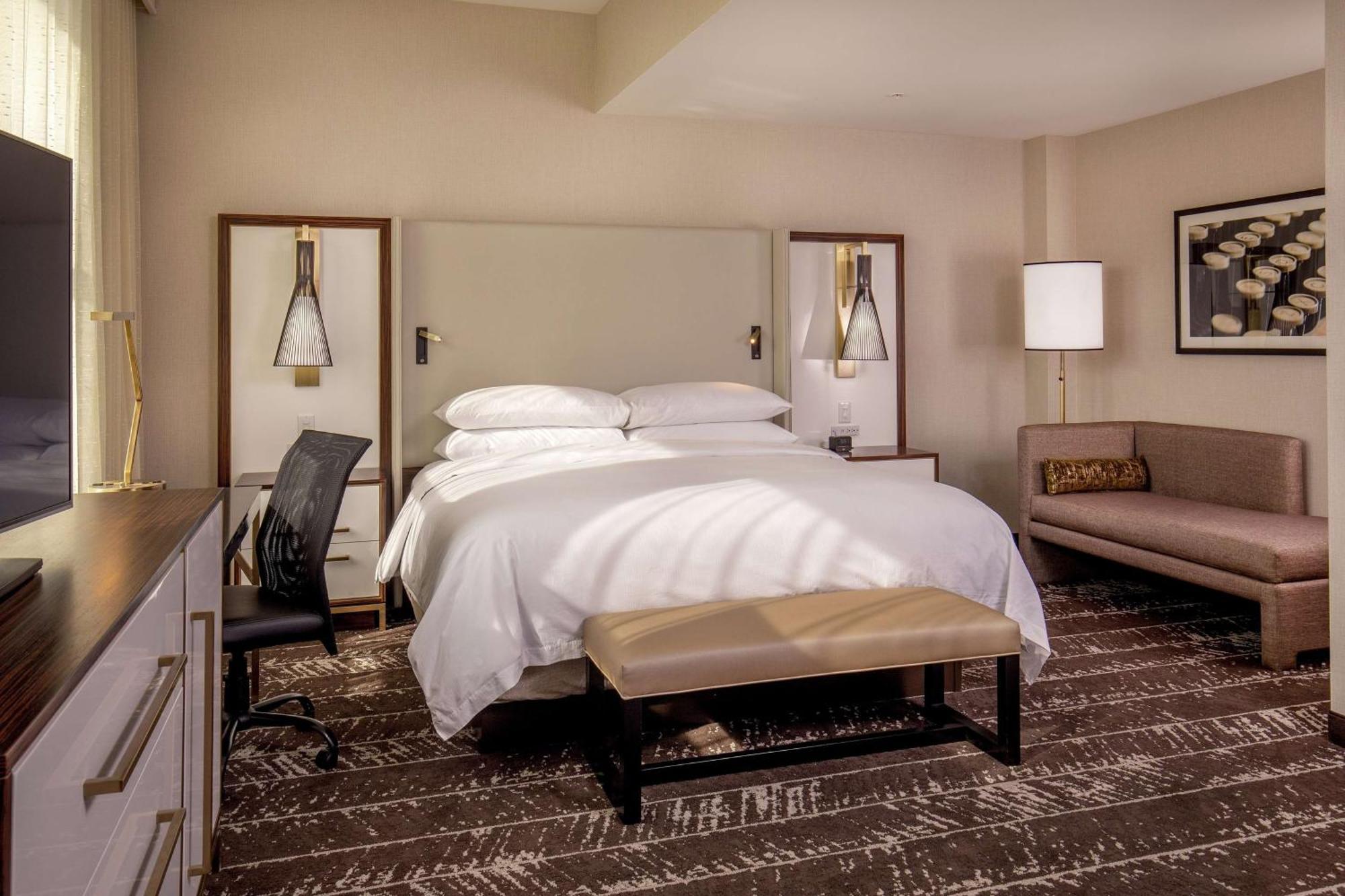 Doubletree By Hilton Youngstown Downtown Exteriör bild