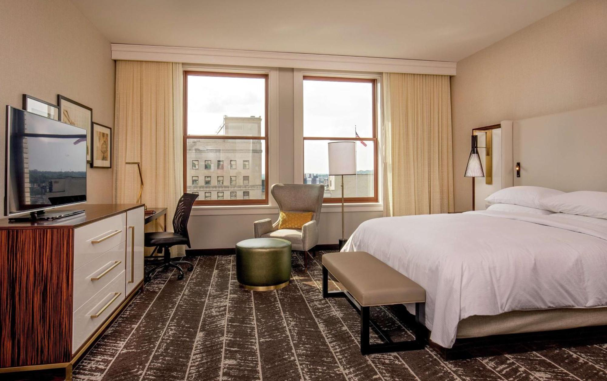 Doubletree By Hilton Youngstown Downtown Exteriör bild