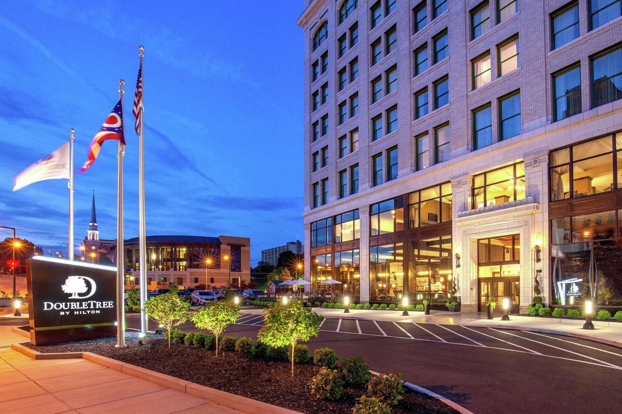 Doubletree By Hilton Youngstown Downtown Exteriör bild